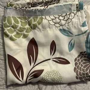 Shower curtain polyester multicolor with hooks